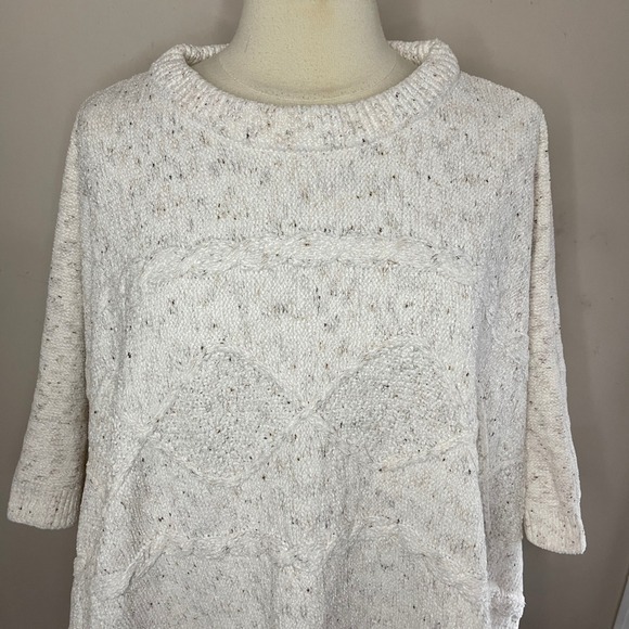 NWOT WORLD MARKET Ivory Speckle Chenille Cable Knit Sweater Poncho, One Size - Picture 8 of 12